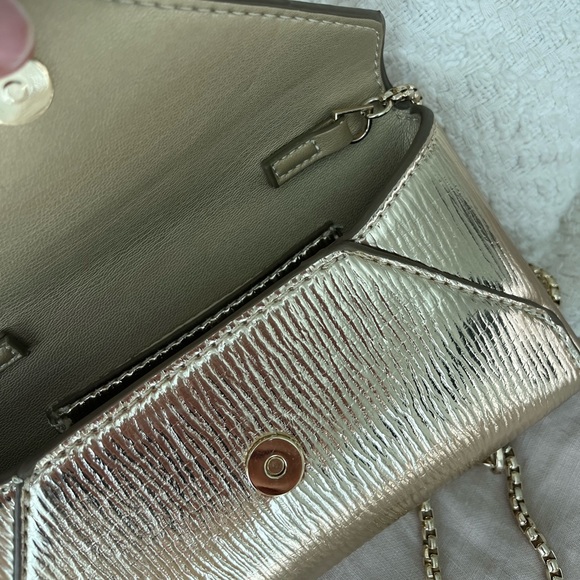 Zara Gold snap close purse - Picture 7 of 7